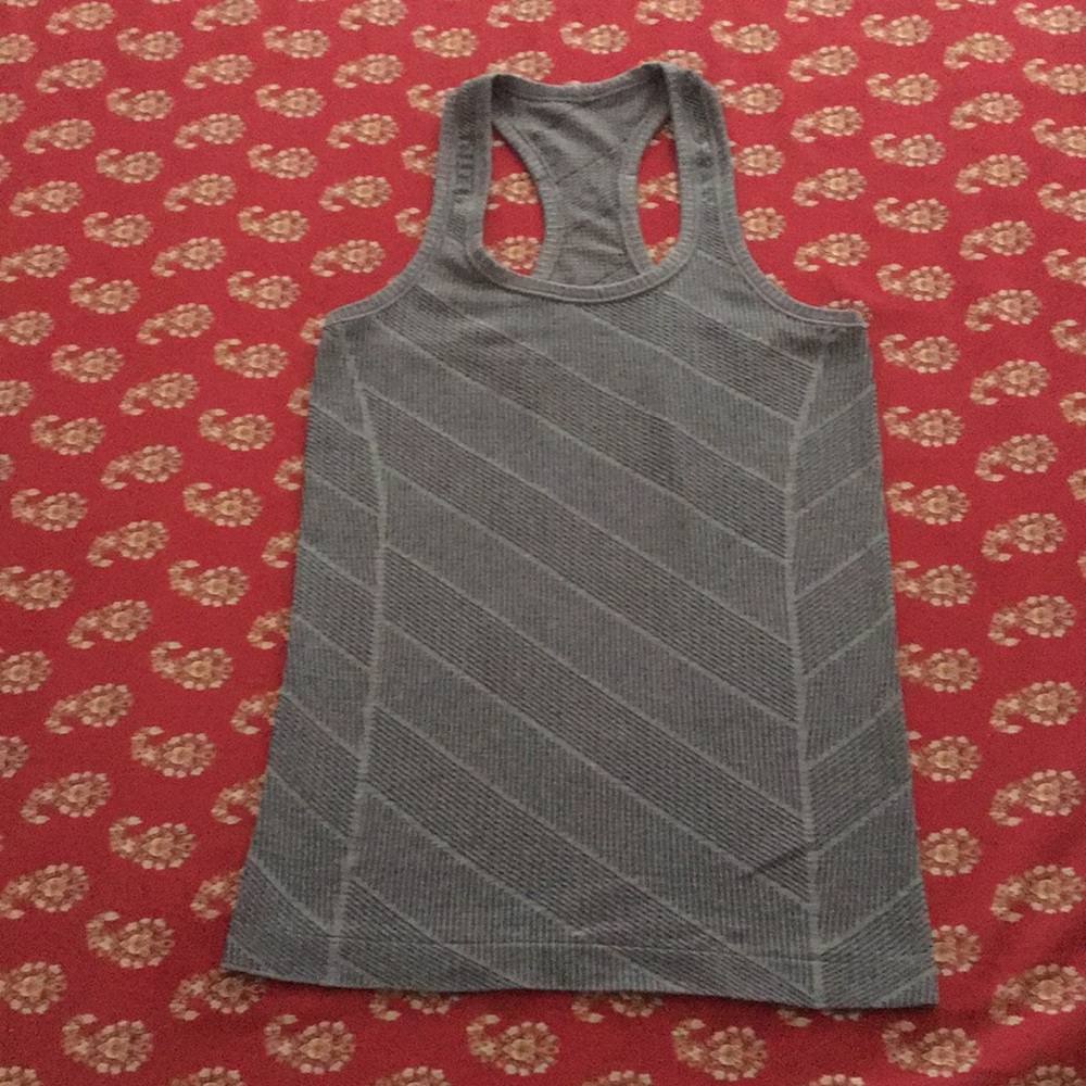 Lulu lemon top